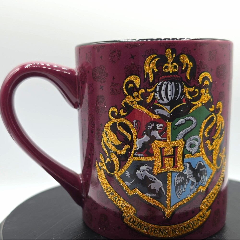 Harry Potter Hogwarts Crest Burgundy Ceramic Coffee Mug Gold Glitter Design